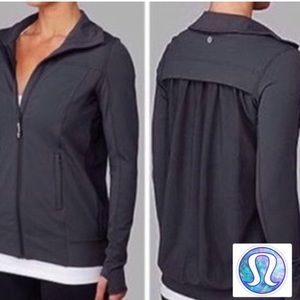 Lululemon- Tadasana Jacket with mesh (size 6)